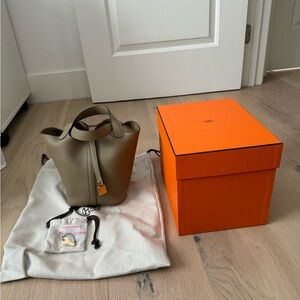 🔴SOLD🔴 Hermes Picotin 18 Beige Marfa GHW